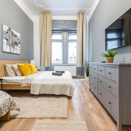 Deluxe Kazincy Apartment In The Heart Of Βουδαπέστη Εξωτερικό φωτογραφία