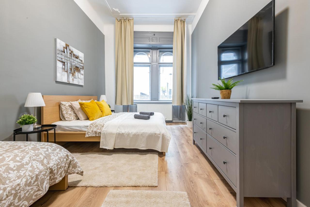 Deluxe Kazincy Apartment In The Heart Of Βουδαπέστη Εξωτερικό φωτογραφία