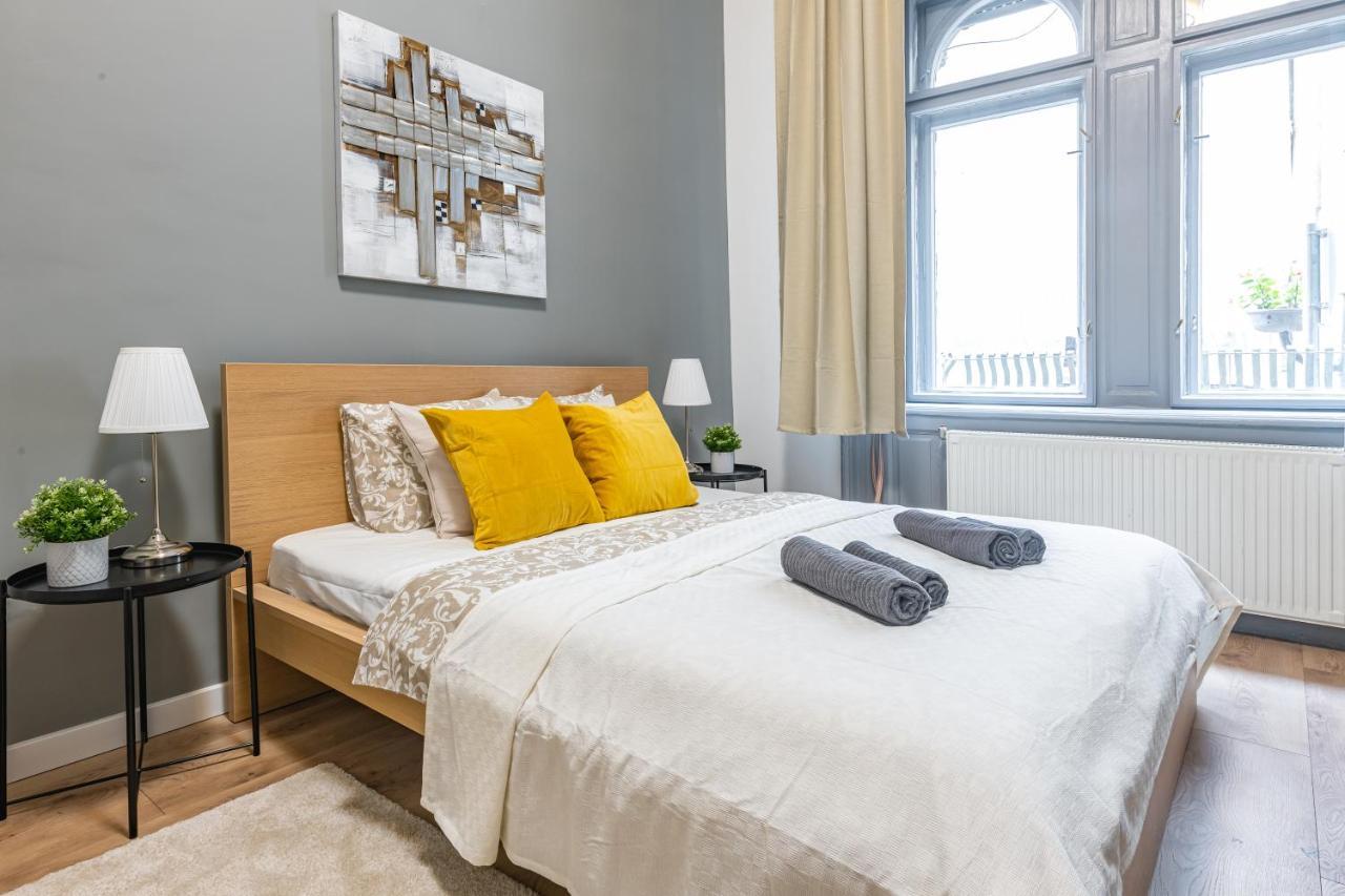 Deluxe Kazincy Apartment In The Heart Of Βουδαπέστη Εξωτερικό φωτογραφία