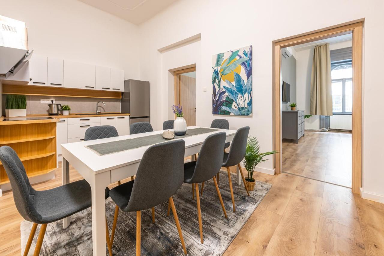 Deluxe Kazincy Apartment In The Heart Of Βουδαπέστη Εξωτερικό φωτογραφία