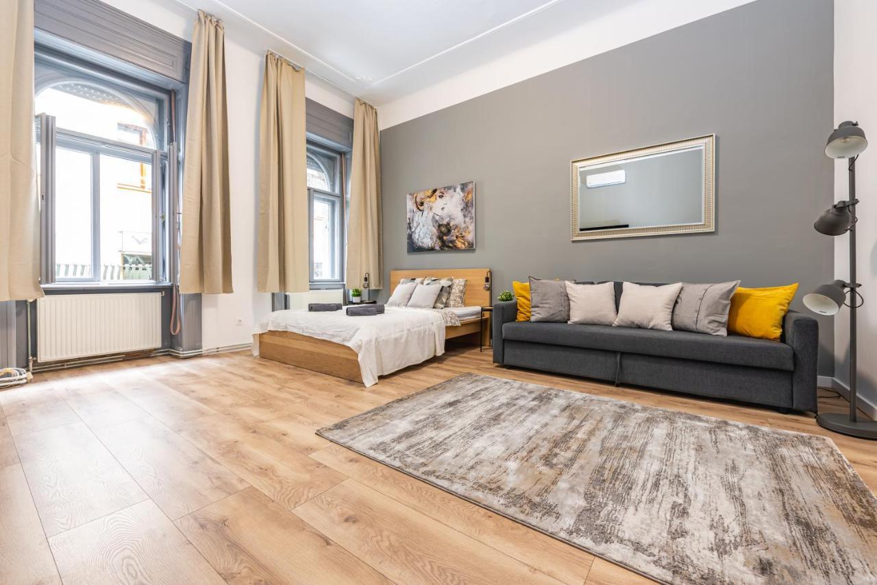 Deluxe Kazincy Apartment In The Heart Of Βουδαπέστη Εξωτερικό φωτογραφία