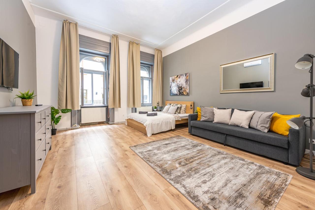 Deluxe Kazincy Apartment In The Heart Of Βουδαπέστη Εξωτερικό φωτογραφία